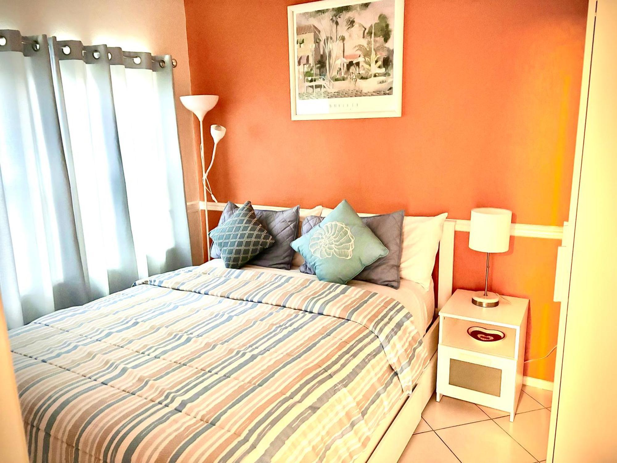 ~ Cozy In-Law Apartment Close To Siesta Key ~ ซาราโซตา ภายนอก รูปภาพ