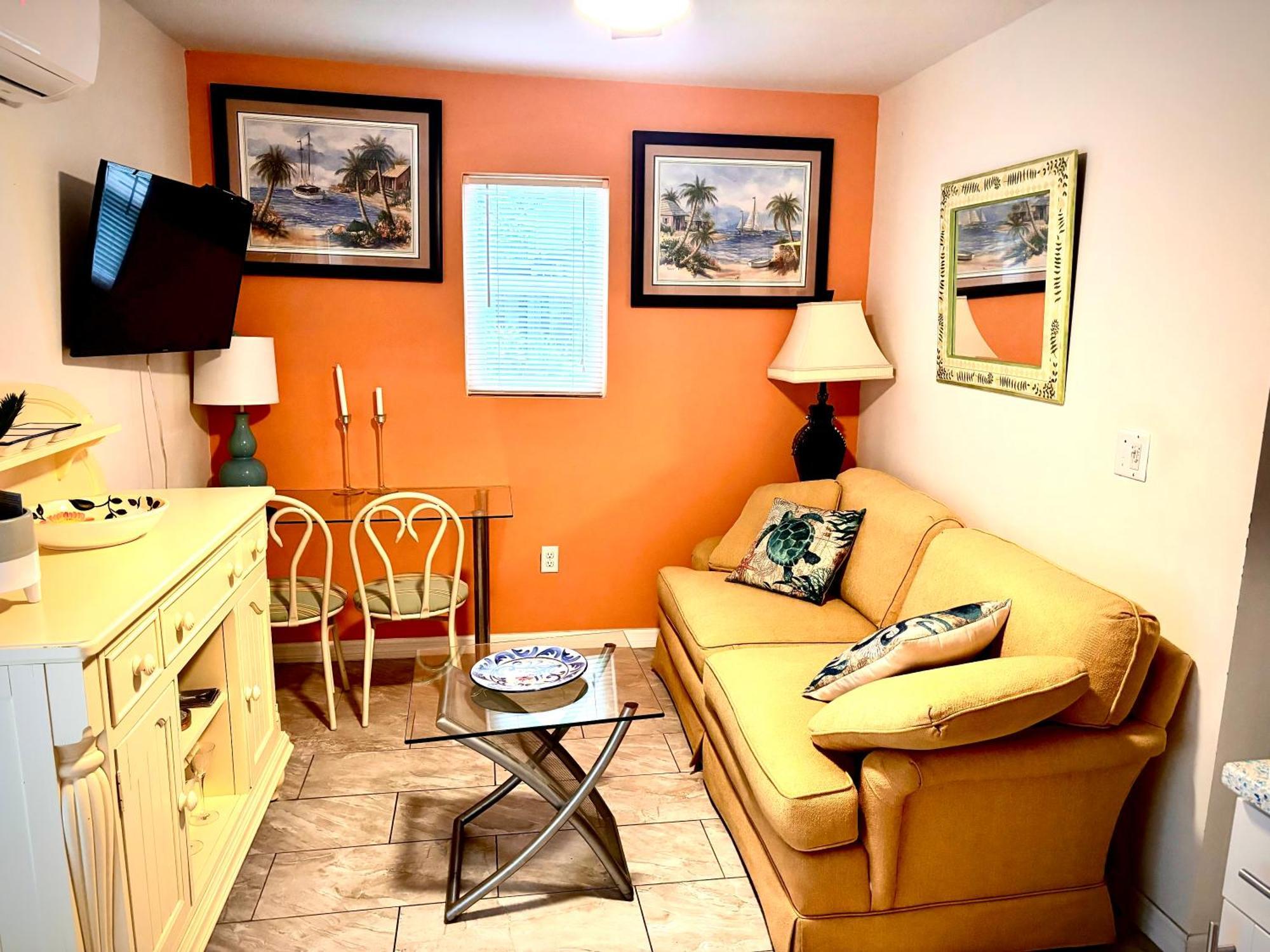 ~ Cozy In-Law Apartment Close To Siesta Key ~ ซาราโซตา ภายนอก รูปภาพ